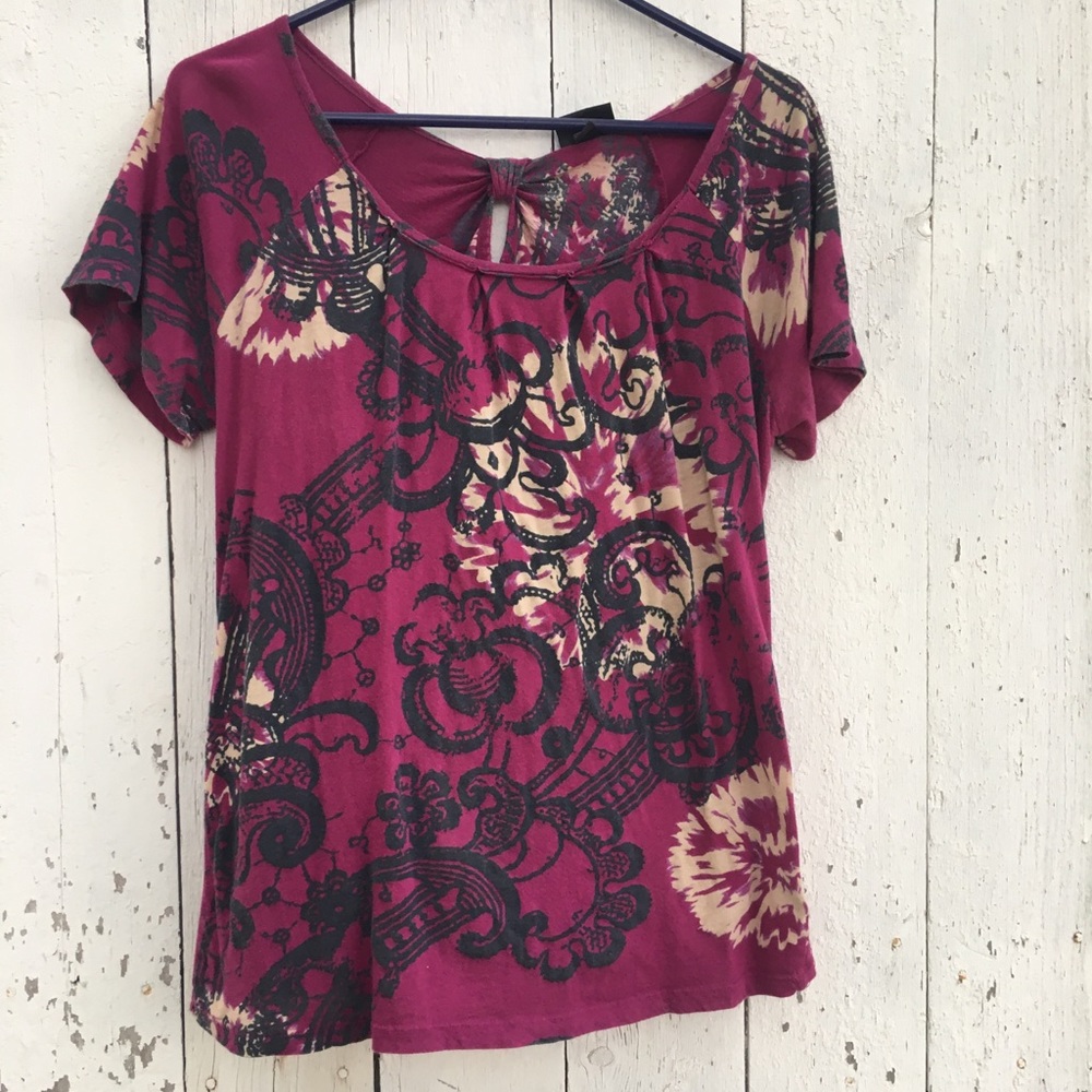 Mossimo top- magenta, grey & tan. Keyhole back accent. size xl.